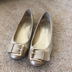 Sz 7.5 Gold Bandolino Flats